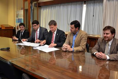 Crean consultorios jurídicos gratuitos para ayudar a las personas a regularizar y titularizar su pro