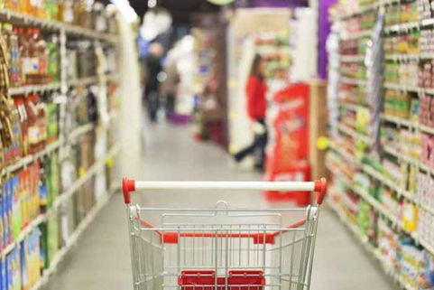 Carrefour en crisis: cerraría sucursales y despediría a 3 mil trabajadores