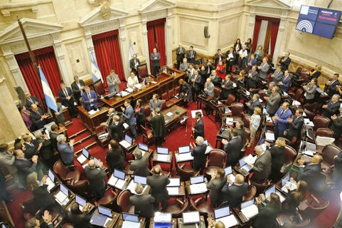Cuántos empleados tienen los tres senadores pampeanos