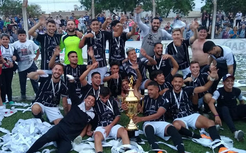 Racing de Eduardo Castex, campeón del torneo Provincial