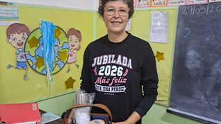Una vida dedicada a enseñar: la Escuela N° 104 despidió con emoción a la Seño Patricia Stroh