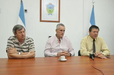 Juan Carlos Tierno, Luis Clara y Roberto Ayala brindaron conferencia de prensa