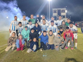 Show total en el Baldovino: el Depo goleó 9-1 y sigue imparable