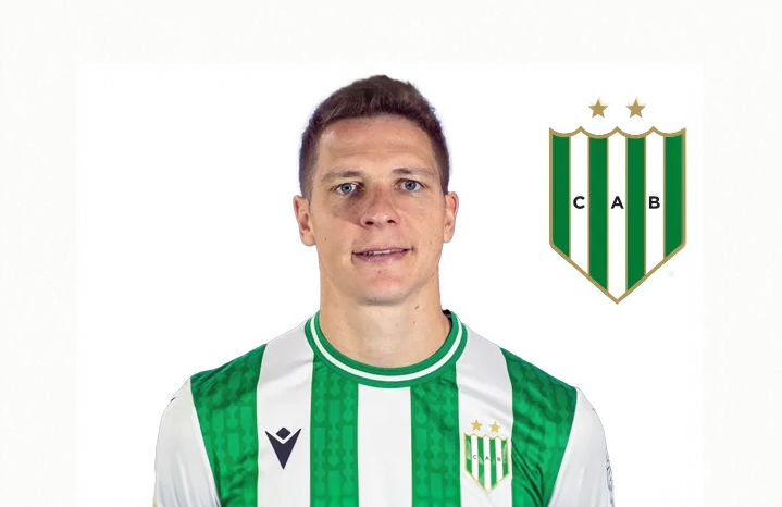 Julio Furch volvió al ruedo en Banfield y empieza a tomar ritmo: paso a paso, el Emperador busca su primer gol