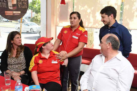 El primer día de Mercedes : «Estaciones de Servicio Inclusivas»