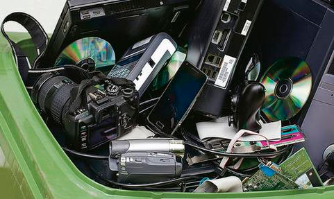 Campaña de recolección de residuos eléctricos y electrónicos.