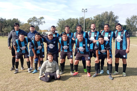 Veteranos: Winifreda ganó, clasificó a semifinales y sueña en grande en el Torneo Senior