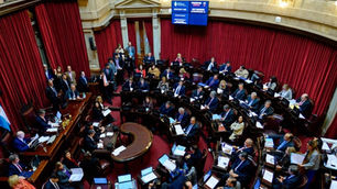 A contrarreloj y bajo presión, el Gobierno cede en las licencias médicas para que la reforma laboral sea ley antes de marzo