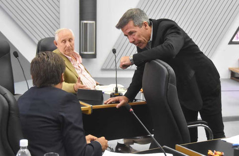 El macrismo no quiere que haya más cuarentena en la provincia