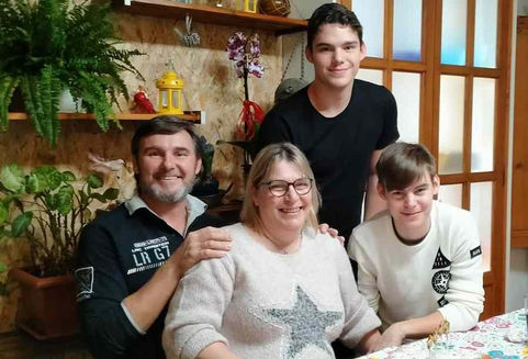 Winifredenses viven la cuarentena en España, en la isla de Mallorca