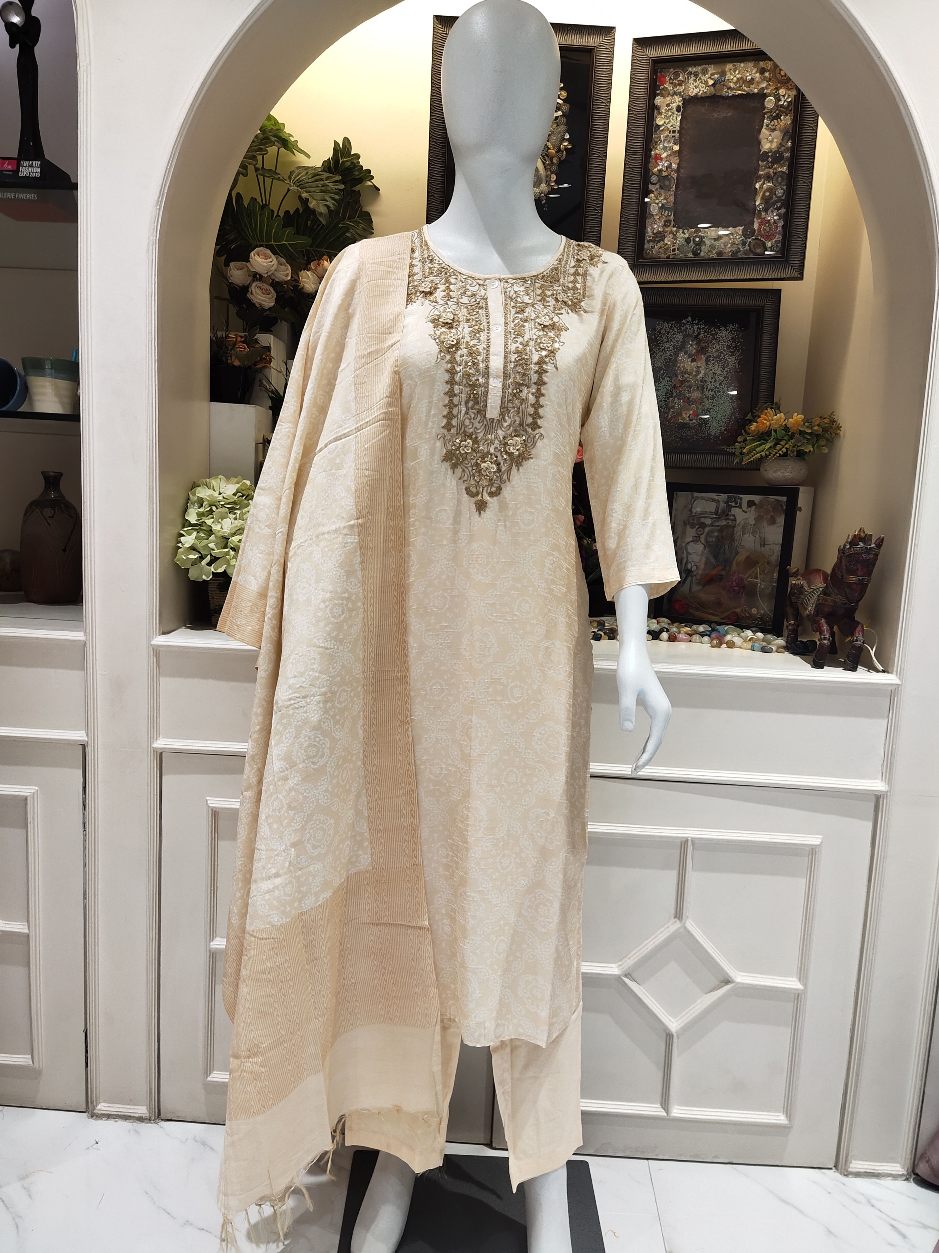 Valerie Women's Dola Silk Light Peach Kurti