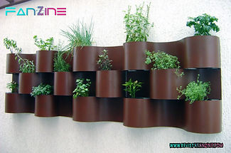 Revista Fanzine - Você vive dizendo que sua casa é pequena para ter uma horta? Pois esse não é mais seu problema: faça uma horta vertical!