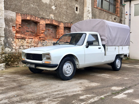 VENDUE - Unique - Peugeot 504 Pick-up, 11400 kilomètres 1ère Main