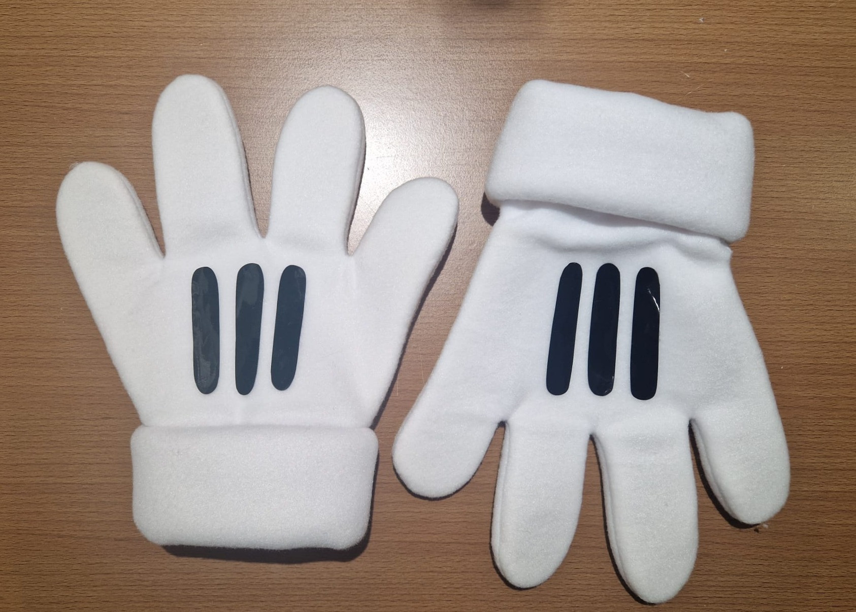 Achat gants mascotte Mickey et/ou Minnie
