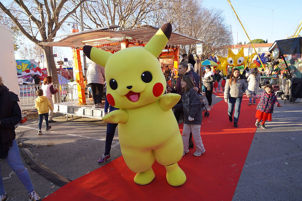 Miniature : Mascotte Pikachu Pokémon – Modèle RCD | Costume mascotte professionnel à vendre