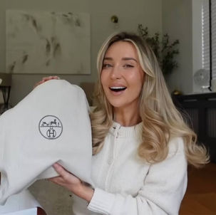 Influencer marketing: pros and cons of PR gifting