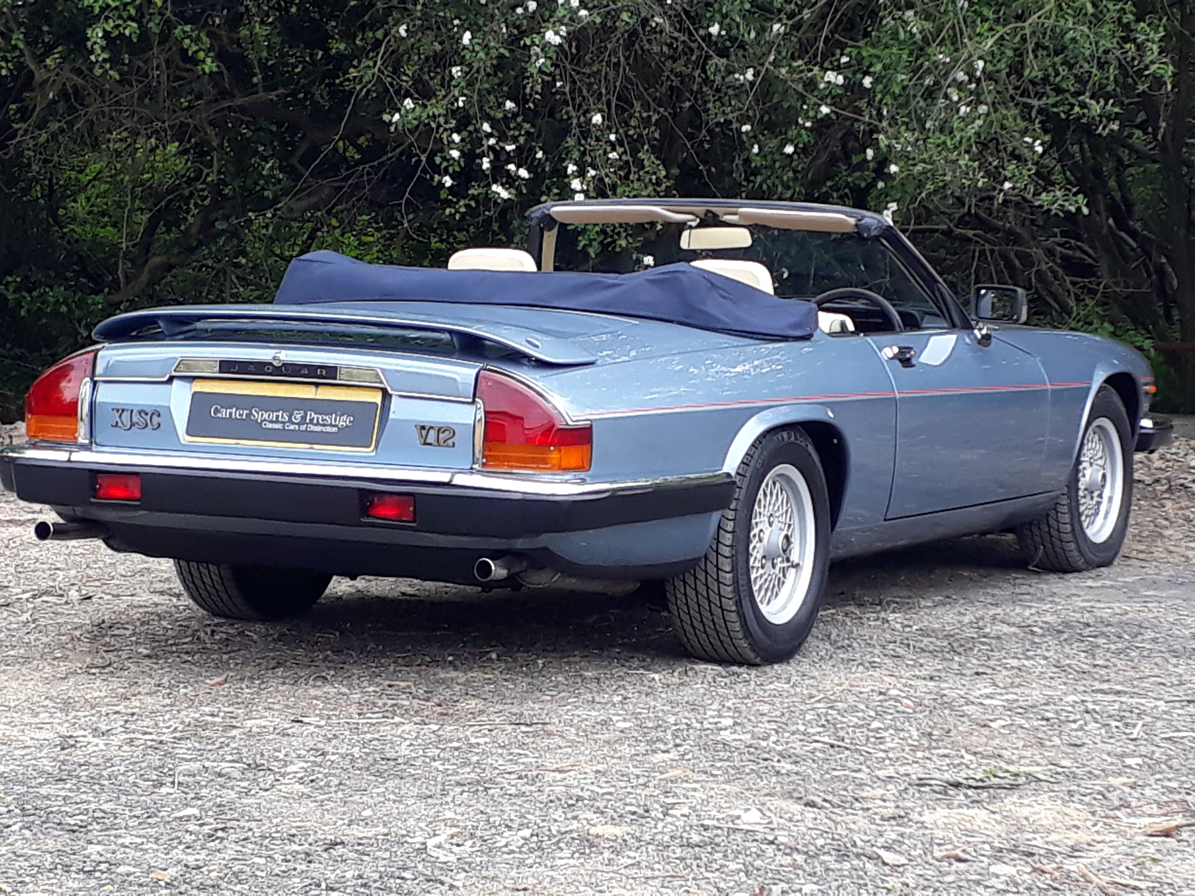 Jaguar xjs v12