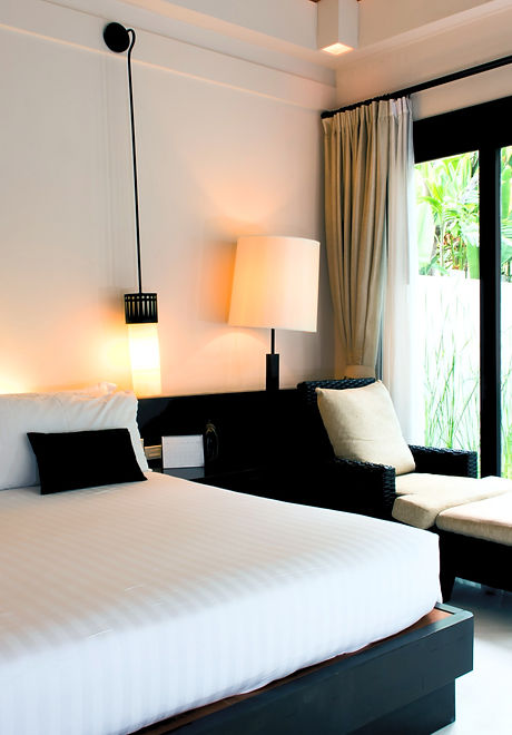 Room%20with%20Private%20Pool_edited.jpg