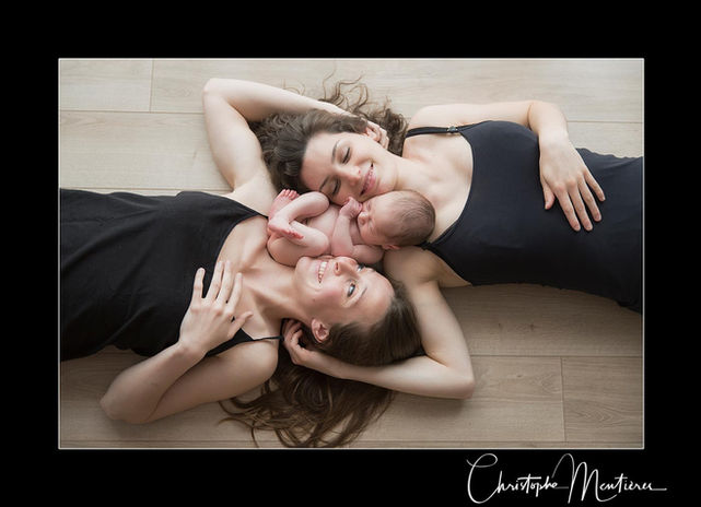 Photographe nouveau-né à Pau, Tarbes, Lourdes, Nay et Pontacq. Séance photo bébé à domicile douce, naturelle et respectueuse du rythme de votre enfant.
séance photo nouveau-né
photographe nouveau-né
photo bébé à domicile
shooting bébé maison
photographe naissance Pau
photographe bébé Pau
photographe bébé Tarbes
photographe bébé Lourdes
photographe bébé Nay
photographe bébé Pontacq
photos naissance naturelles
séance photo bébé professionnelle