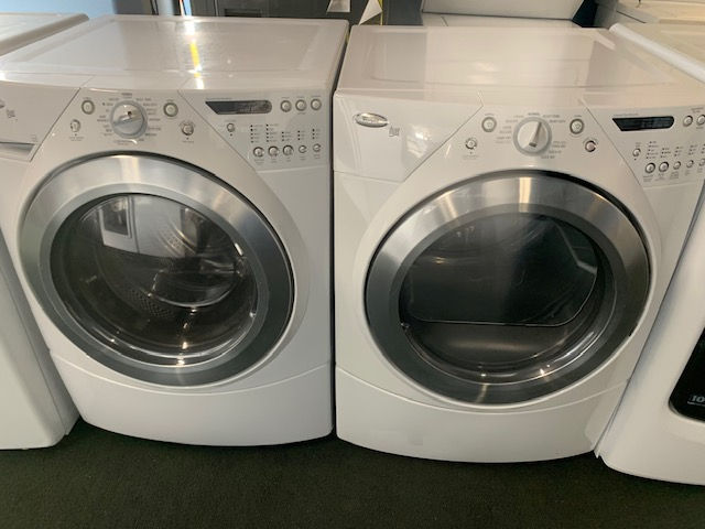 WHIRLPOOL FRONT LOAD WASHER DRYER