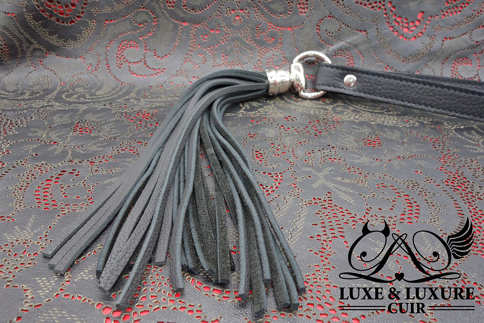 Flogger BDSM Spanker Bacchus
