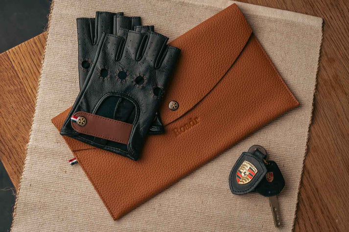 Thumbnail: Stilingos vairavimo pirštinės automanams