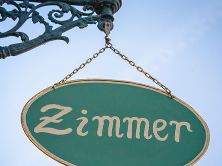 Zimmer frei!