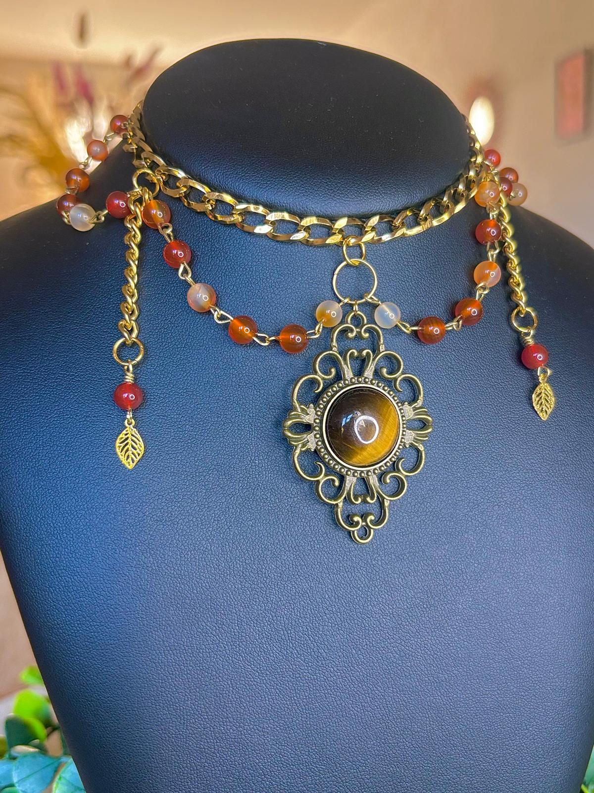 HESTIA - Collier protection Œil-De-Tigre, Cornaline