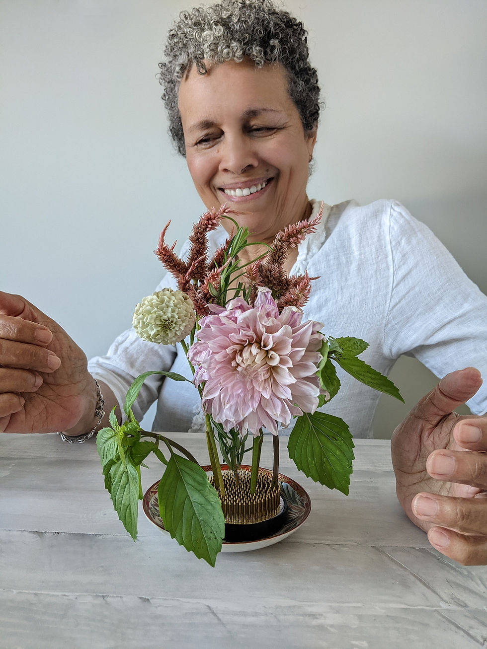 Thumbnail: Ditsy Flowers Flower Frog Set