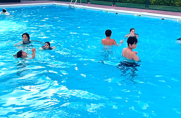 Students ejoying their free time with host families