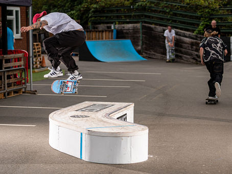 Reaching the peak of the long hot summer, and the high point of Rollersnakes’ 40th birthday celebrations, the August Bank Holiday Jam brought in rippers form all over the country to get loose in the ’Snakes outdoor park.
