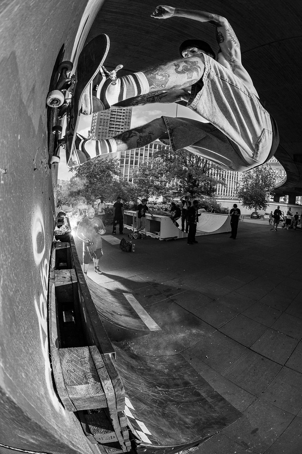 Dan Katchi - Frontside wallbash. Photo: Mike.