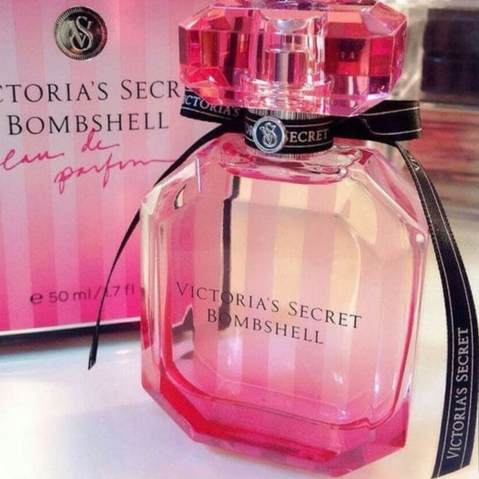 Victoria's Secret Bombshell Eau De Parfum 100ml ladies' perfume bottle (Pink).