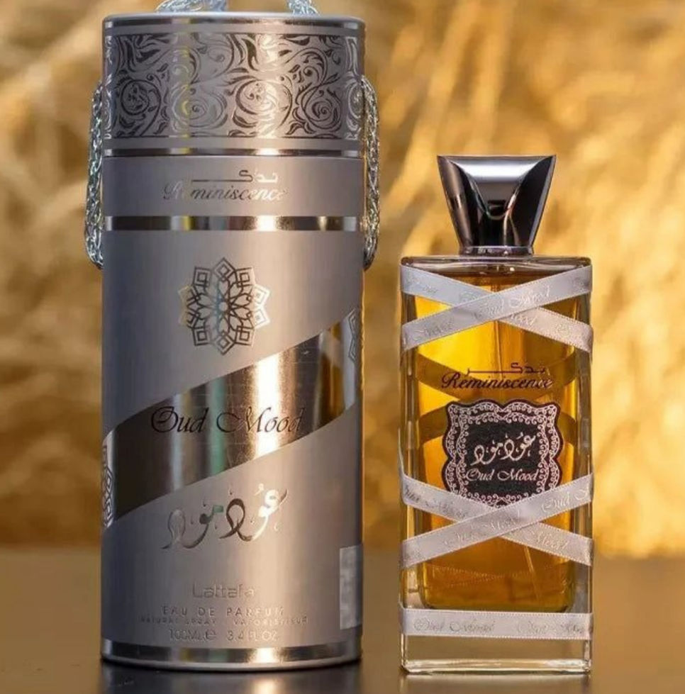 Oud Mood Silver Lattafa 100ml perfume bottle.