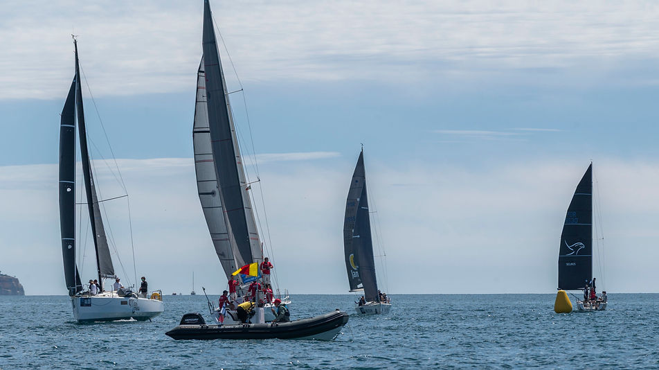 A Praia da Rocha acolheu o 1º Campeonato Regional do Sul de Cruzeiros, uma competição que reuniu 10 embarcações e mais de cinco dezenas de velejadores nos dias 1 e 3 de Maio.
