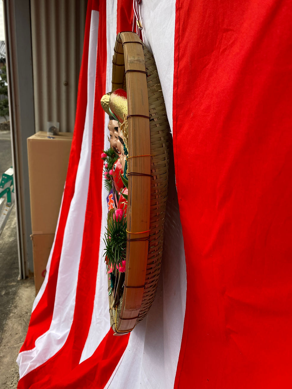 サムネイル： 福丸ざる (高さ約59㎝、幅約59㎝、奥行き約8㎝）送料無料