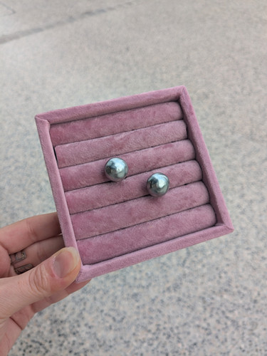 Boucle d'oreille vintage ? Clip, pièce unique à compléter Boucle d'oreille vintage ? Clip, pièce unique à compléter