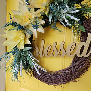 Wreaths and Welcome Signs