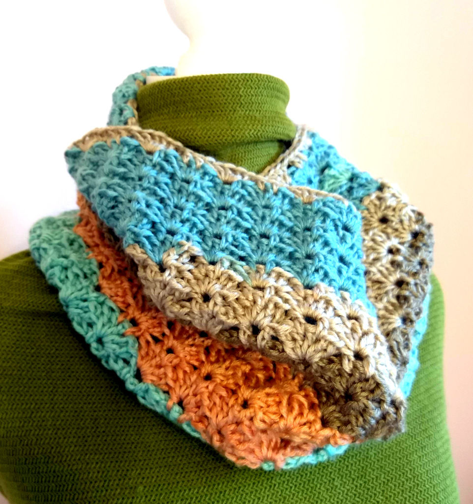 Thumbnail: Desert Sunset Cowl Pattern (crochet)