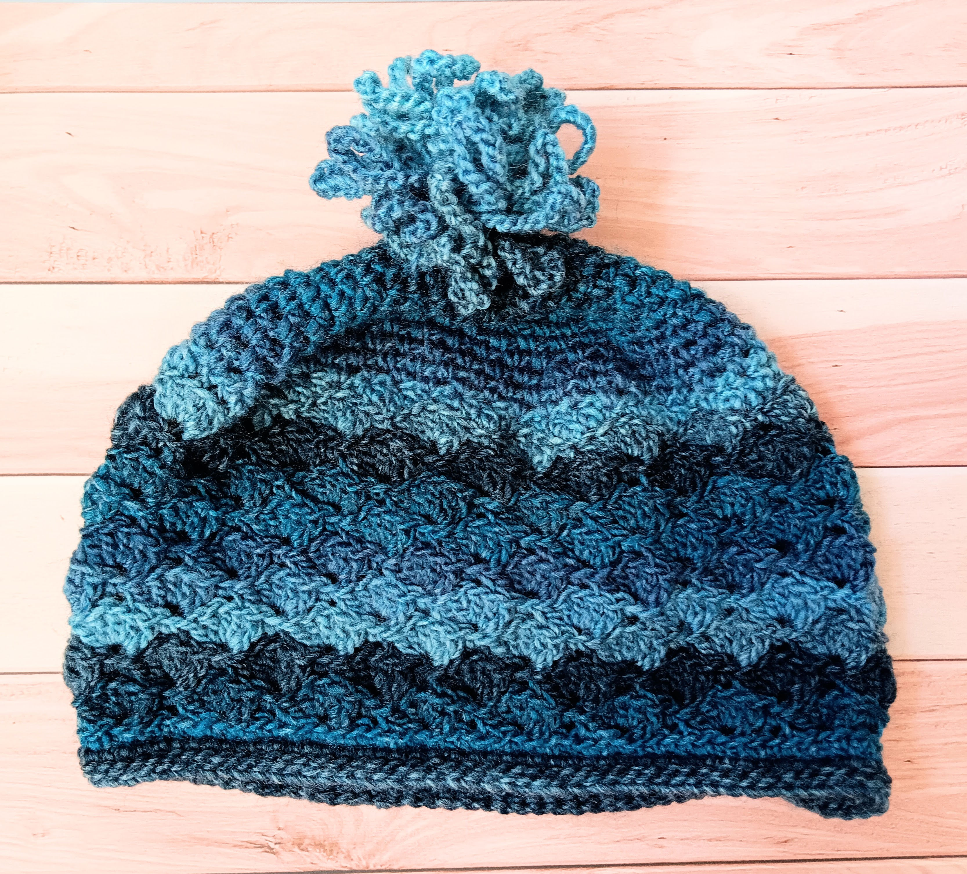 Scallop Beanie with Chained Pompom (crochet)
