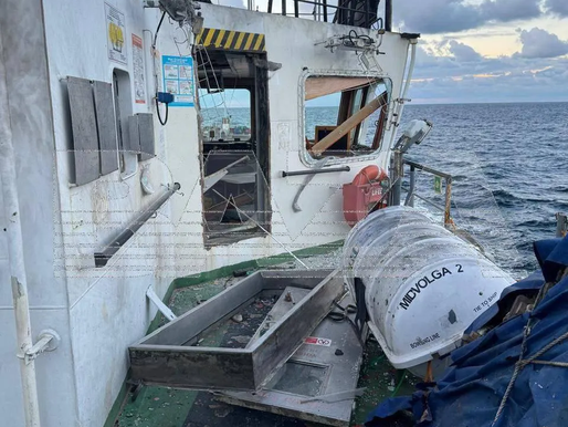 Атака дрона на російський танкер біля берегів Туреччини: з’явилися фото пошкодженого судна