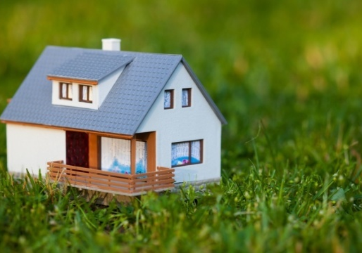 Ринок нерухомості та землі запрацював, але з певними особливостями - експертка