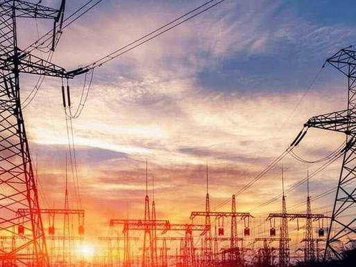 На Київщині досі діють аварійні відключення світла. Причина — у негоді