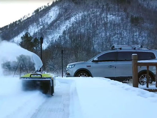 Замінить людину з лопатою: представлений автономний снігоприбирач Snowbol