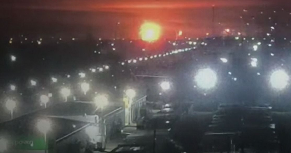 Українські військові атакували нафтопереробний і авіаремонтний заводи в Росії