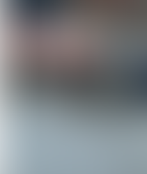 ЗАПОРІЖЖЯ: ЗАКРИВАВЛЕНА ЛЮДИНА НА ЗЕМЛІ, А ПОЛІЦІЯ ВИПРАВДОВУЄ ДІЇ АГРЕСИВНИХ НАПАДНИКІВ (ВІДЕО)