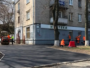 Potholes on roads, holes in the budget: an official in Kyiv is suspected of aiding the embezzlement of UAH 400,000