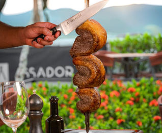 Assador Rio’s: A Tradição Gaúcha Encontra o Luxo Gastronômico no Flamengo
