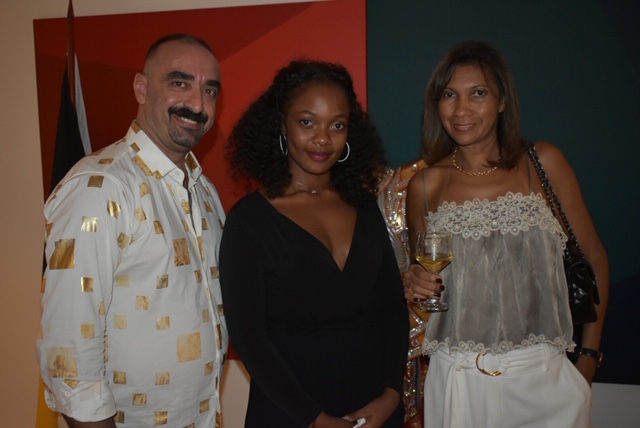 Nabil Habib, Grace Mubake e Valeria Verm