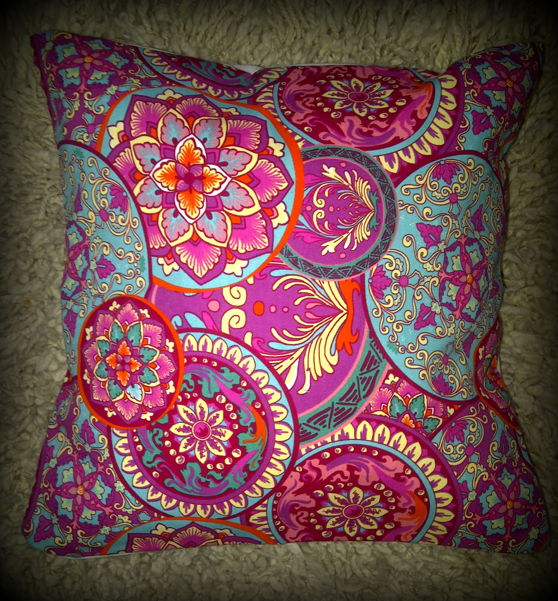 FUNDA GABARDINA MANDALAS 40X40 cm.